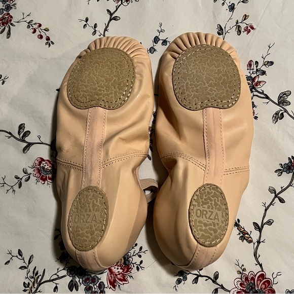 Orza Pro One Leather Ballet Shoes - Women’s Size 6 - New in box! - Picture 3 of 5